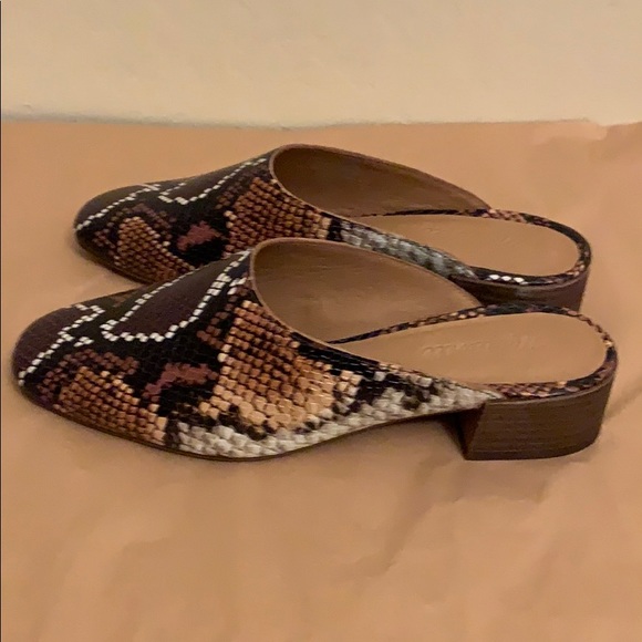 The Alicia Mule in Snake Embossed Leather - Picture 3 of 8